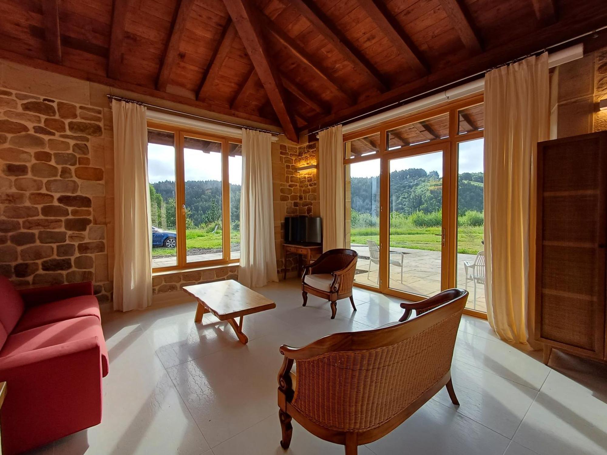 Amplio Apartamento Con Jardin En Villa Haritza Con Vistas Al Mar Ea Екстер'єр фото
